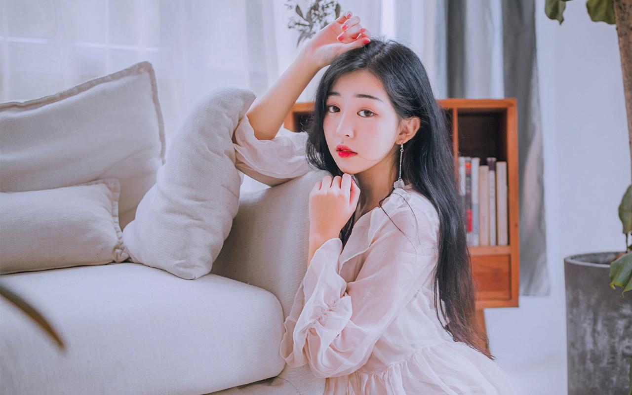 这里装得下公文包 也容得下安全帽！